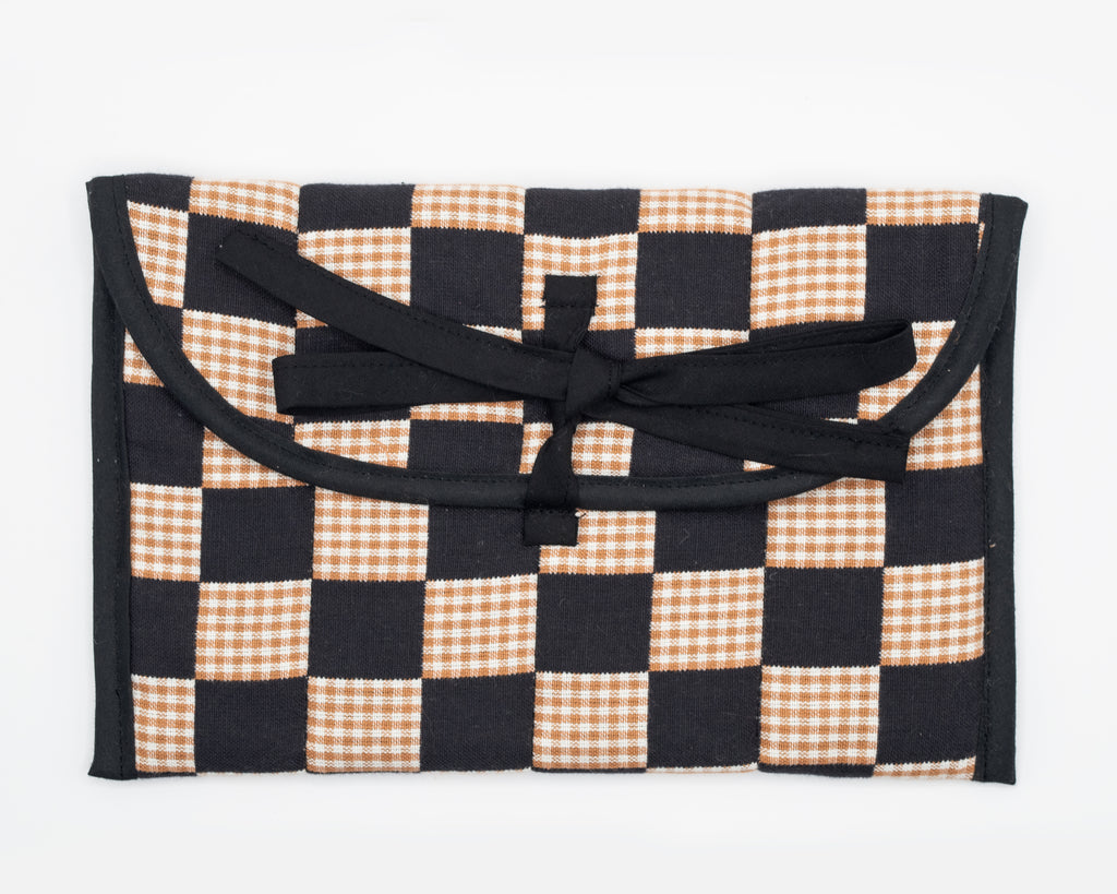 Black & Ivory Gingham Check Quilted Stash Case