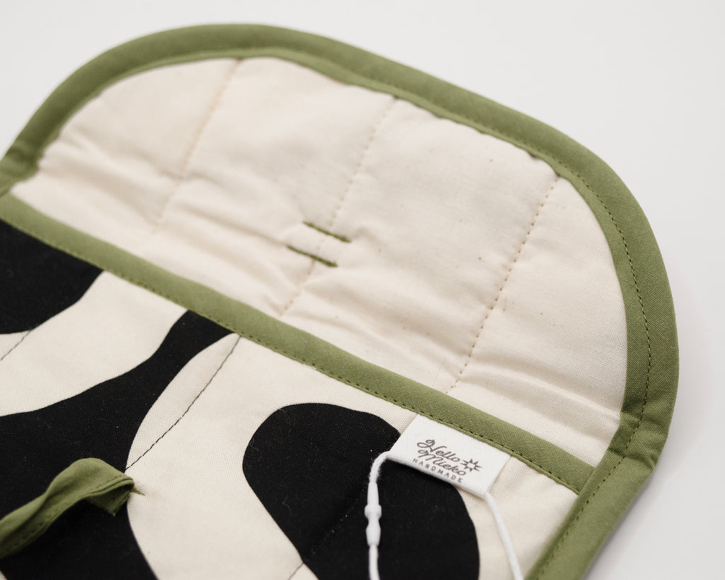 Black & Ivory Groove Quilted Stash Case